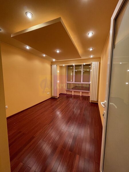 Vanzare apartament 3 camere in zona Ozana